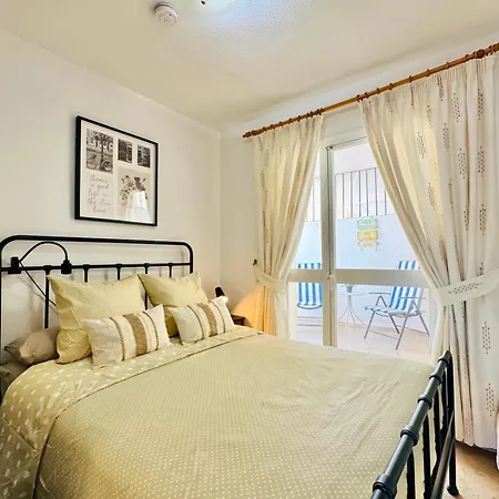 Luminoso Atico Con Vistas Al Mar Y Terraza Amplia Apartment Benalmadena