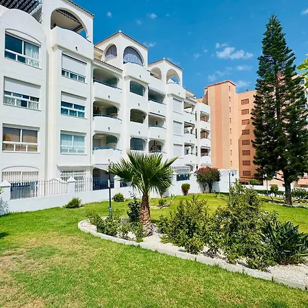 Luminoso Atico Con Vistas Al Mar Y Terraza Amplia Apartment *